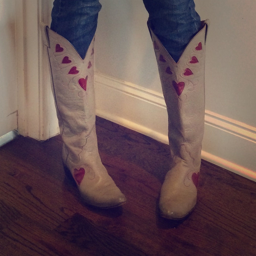 Vintage Justin Grey Leather & Hearts Cowboy Boots